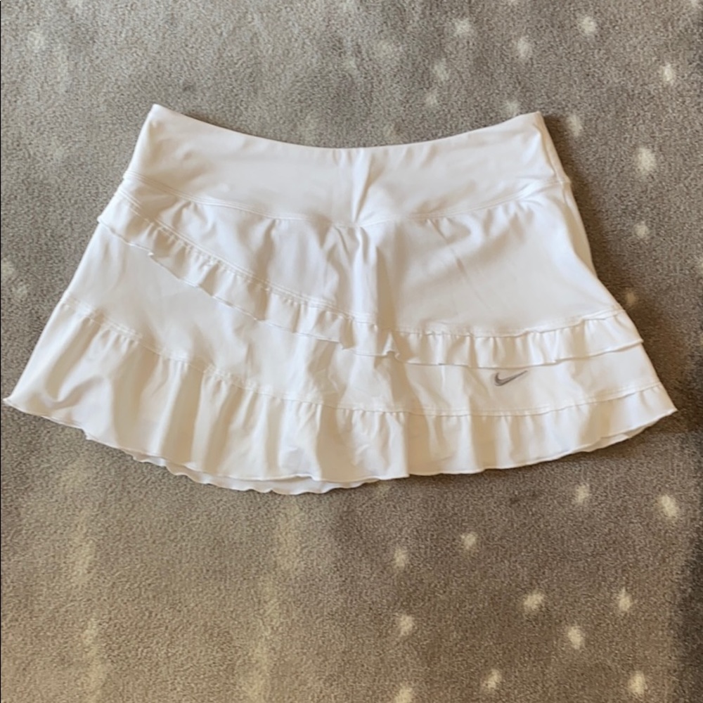 White Nike tennis skirt